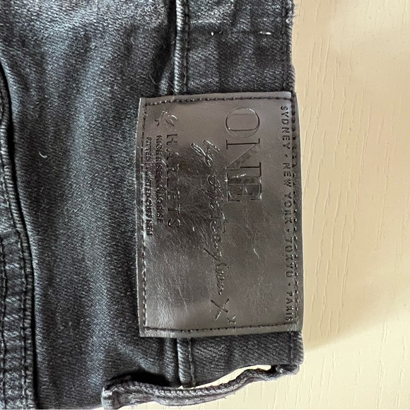 One Teaspoon Black Distressed High Waist Harlets Denim Shorts - Picture 3 of 8